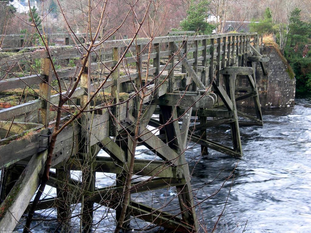 សាសនាហ្គេមក្នុងប្រវត្តិសាស្ត្រ: ការបាត់បង់និងការស្ដារឡើងវិញ